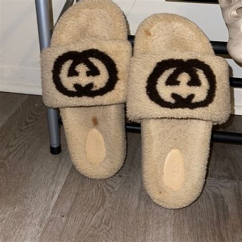 dames slippers gucci|gucci fluffy slippers.